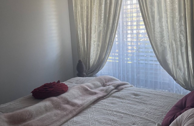 Ideal workers short long stayz modern home acreage
