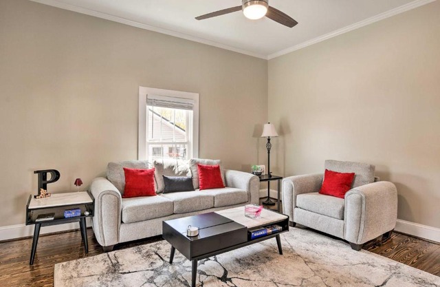 Ideally Located Penne Place with Deck and Grill
