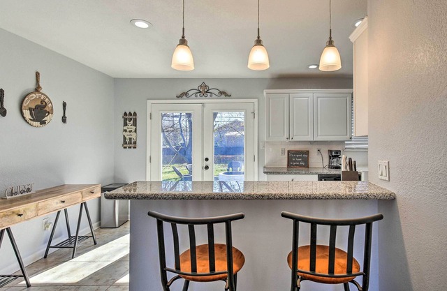 Ideally Located San Antonio Home w/ Fire Pit!