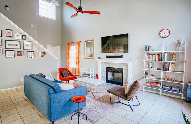 Ideally Located, Stone Oak Extended Family Stay