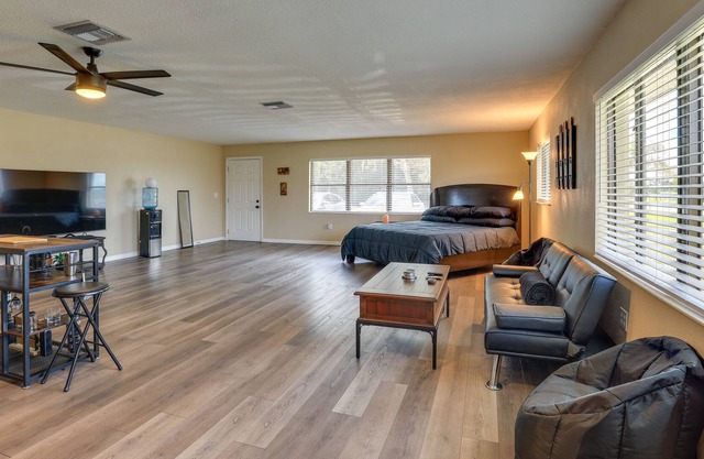 Ideally Located Vacation Rental Studio in Sebring!