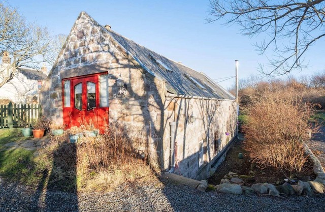 Idyllic Converted Mill on a private farm by the sea