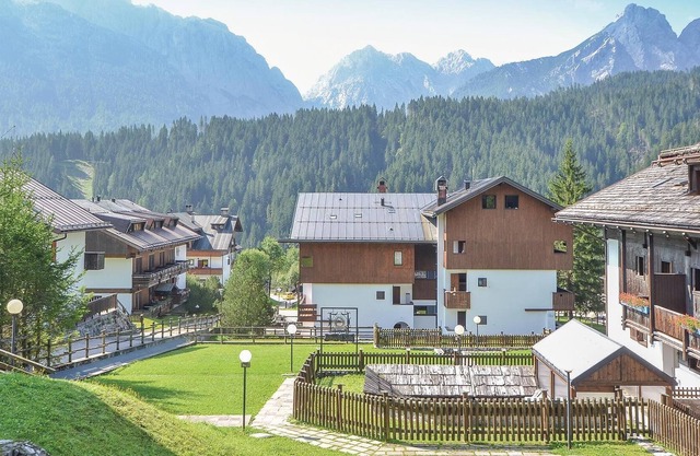 If you like hiking in the mountains, then this is the place for you.