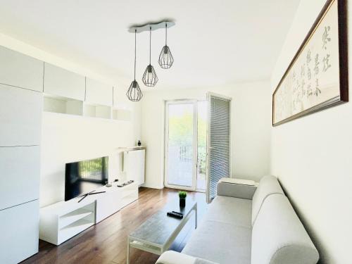 IkigaiHome PL modern apartment with garage