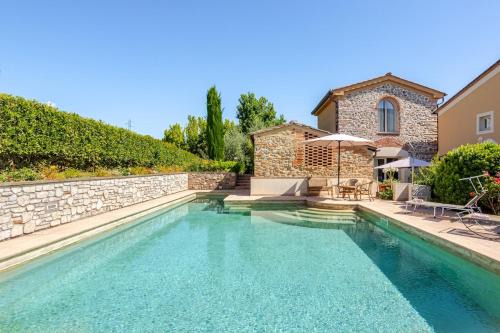 Il Fienile Pool and Garden Retreat in Tuscany
