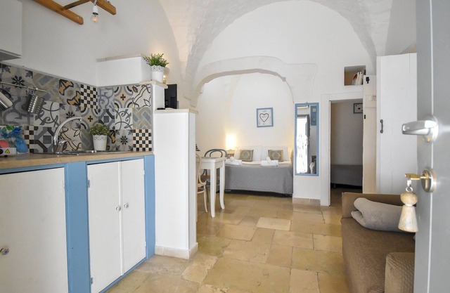 Il Vico 7 Ostuni by Typney