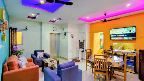Ila's AlohiGhar - Unit1 Budget friendly Rooms AC and Non-AC