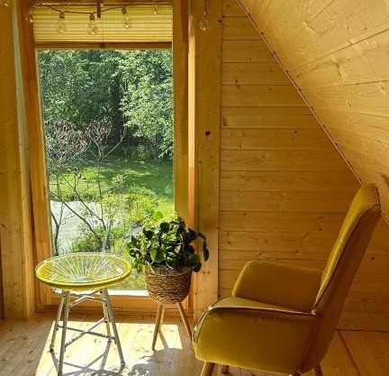 Imantas guļbaļķu namiņš ar pirti