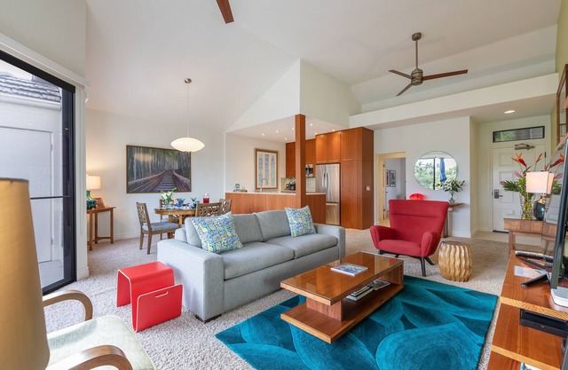 Immaculate, Luxury Comfort, Stunning Views - Hawaiian-Chic, Mid-Century Modern