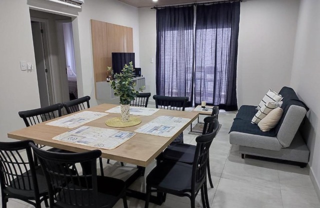 Impecable y nuevo, zona aeropuerto!