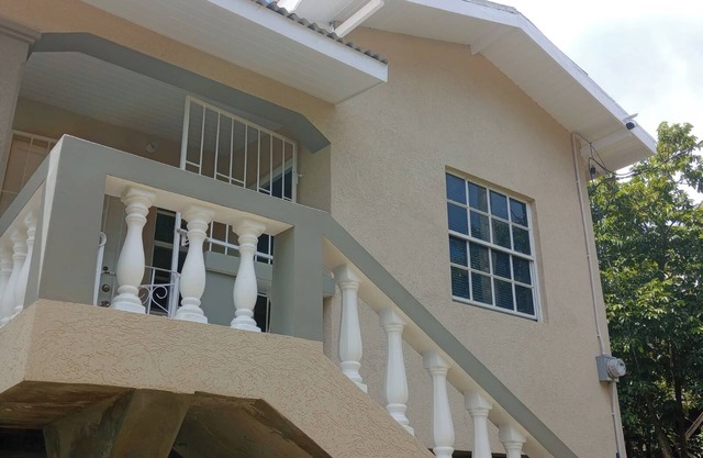 Impeccable 2-Bed House in St Patrick's