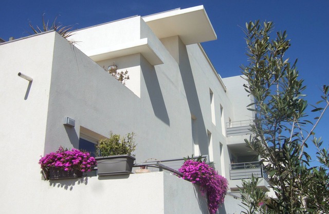 In Sète district VILLEROY Seaside 100 m beach Lido T2 54 m² air-conditioned