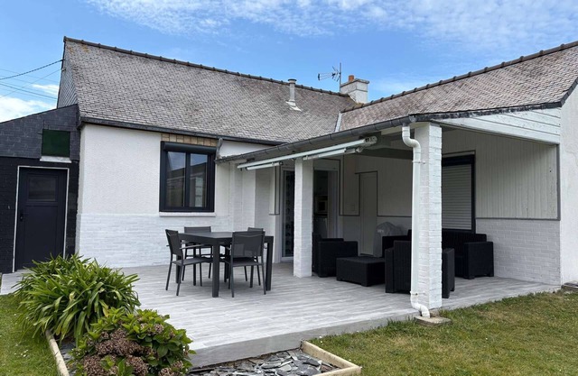 In the heart of Ile-Grande for 4 people!