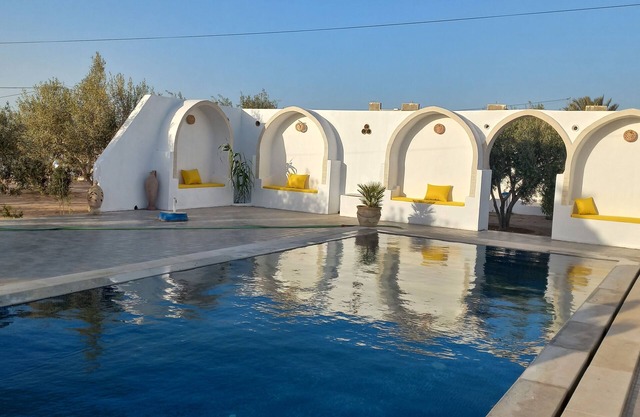 In the heart of the olive groves villa la rose des sables
