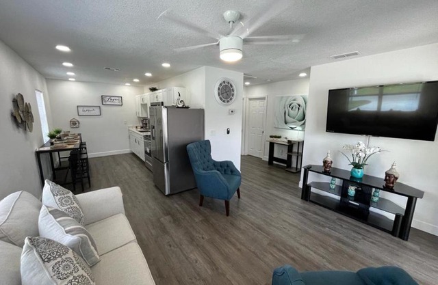 Incredible comfortable apartments near the airport and beaches