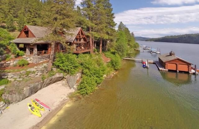 Incredible Waterfront Lodge for 20 on Lake Coeur d'Alene