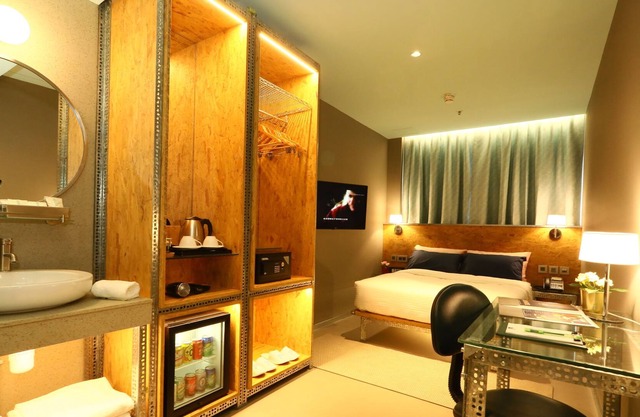 IND Hotel