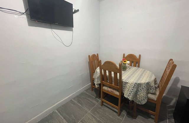 Independent apartment in guesthouse