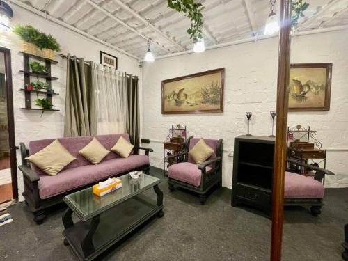 Independent Garden Cottage-Bandra-Carter road
