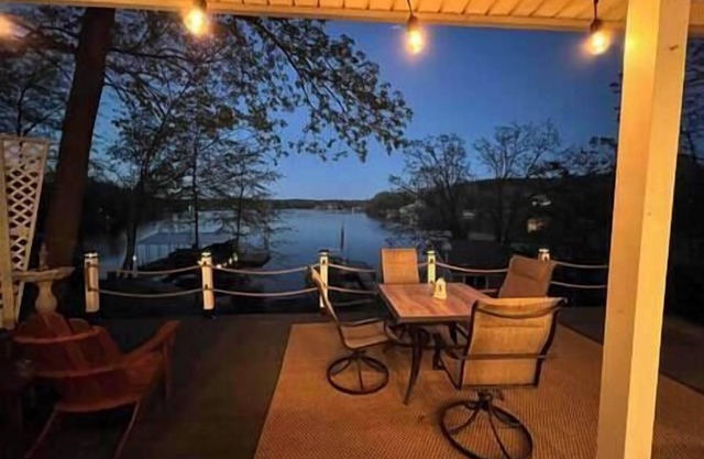 Infinity View-Swim pad-Kayaks-ADJ King/Massage Bed