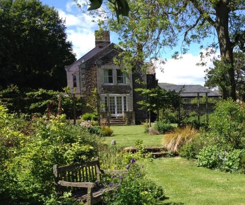 Ingram House Bed & Breakfast