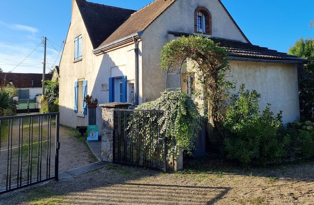 Inn Châteauneuf-sur-Loire, 2 bedrooms, 3 people