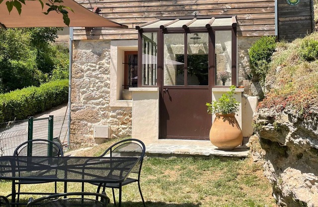 Inn Saint-Rome-de-Cernon, 1 bedroom, 2 people