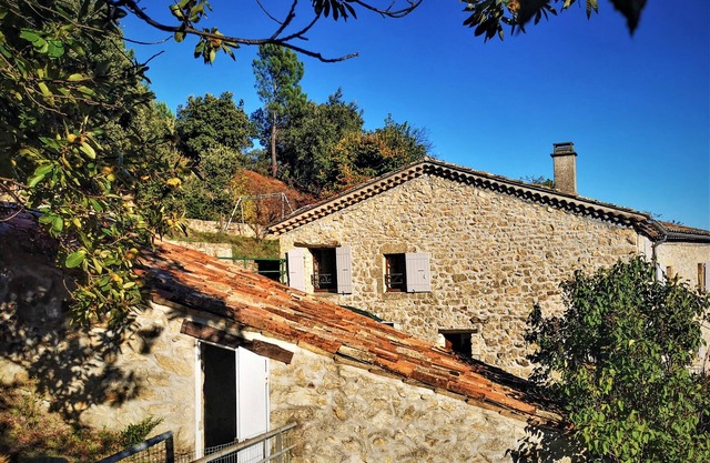 Inside a quiet and charming Cévennes hamlet with an open view