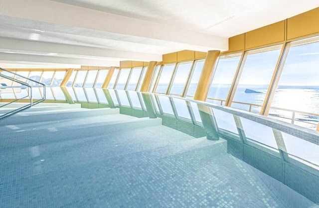 Intempo Sky: Roza el Cielo en el Edificio Residencial más Alto de Europa