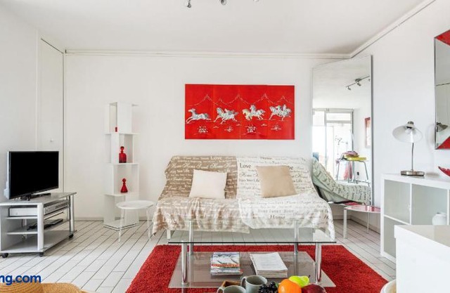 Interhome - Appartement sur front de mer