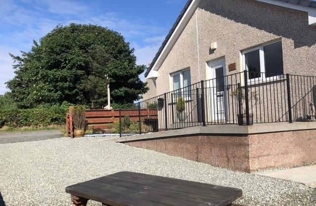 Inviting 2-Bed House in Isle of Lewis