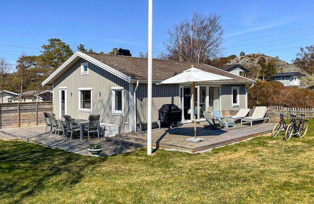 Inviting cottage for a nice vacation near the sea.