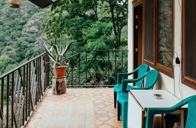 IRIS mini hotel