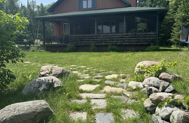 Island Cottage on Lake of the Woods Under 5 Mins From Kenora