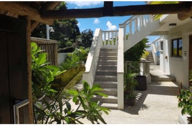 Island Cove (The View Room)