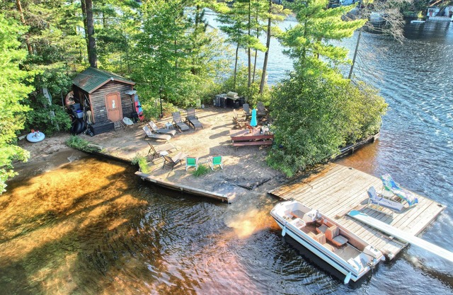 Island Glamping w/Boat, HotTub and Pet Friendly