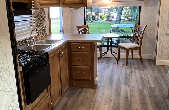 Island Water view, Adorable Cherokee Trailer