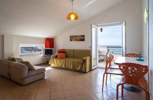 Apt Topazio - Villa Preziosa, sea front with terrace