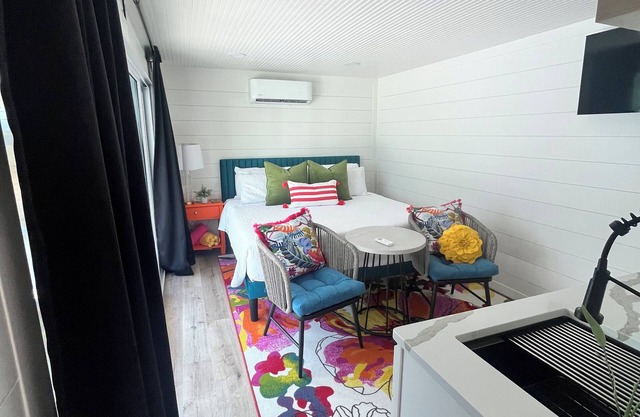 It’s time to start planning your summer vacation! Book your stay now!