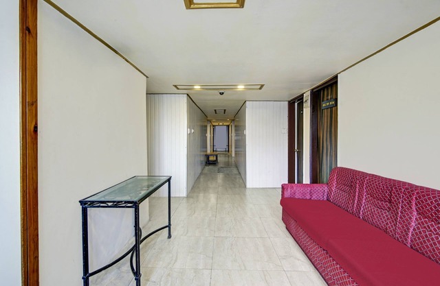 Itsy Hotels Crystal Palace Shimla With Valley View