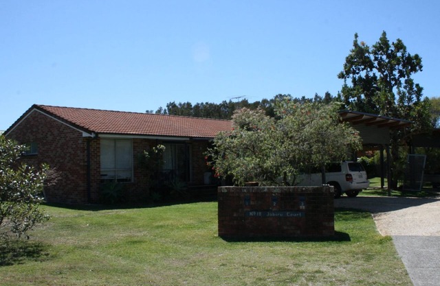 Jabiru Court 2 Crescent Head