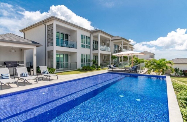 Jade - 2-Bed Luxury Suite with Dramatic Ocean Views