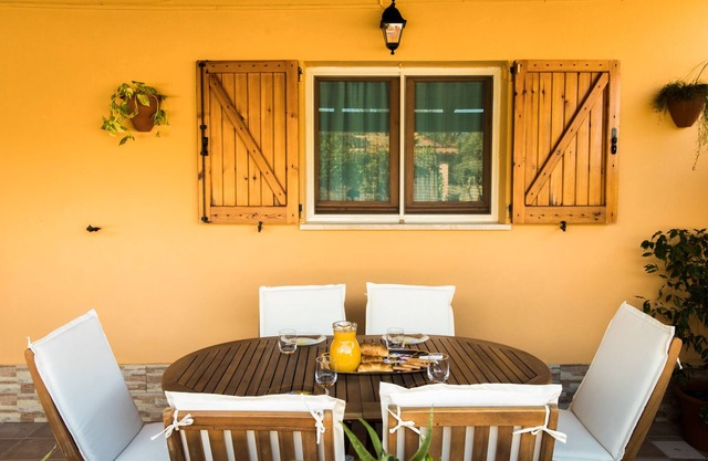 Jade House 4 - BELOCATIONS