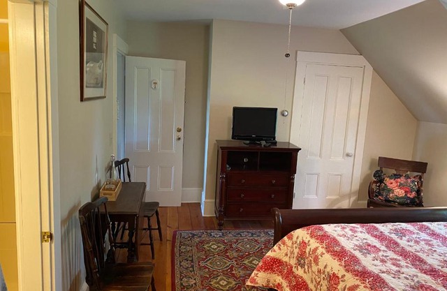 James Place Inn Bed and Breakfast