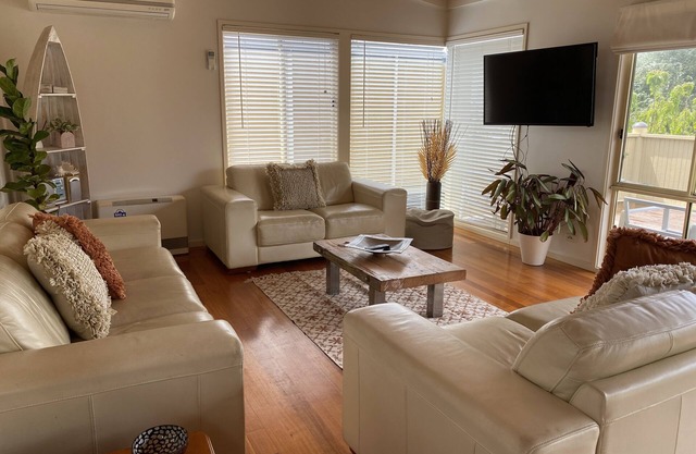 Jan Juc Beach Break - Walk to Beach, Pet Friendly