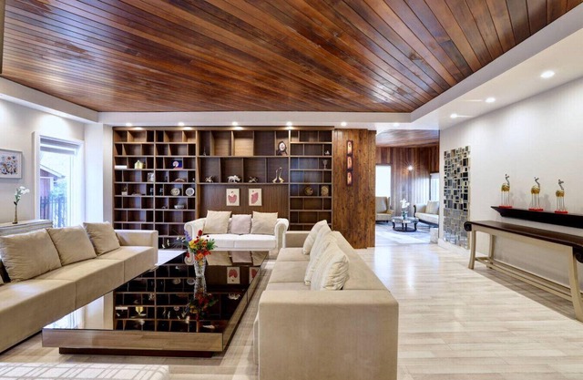 Joyful Mansion with Charm Indoor