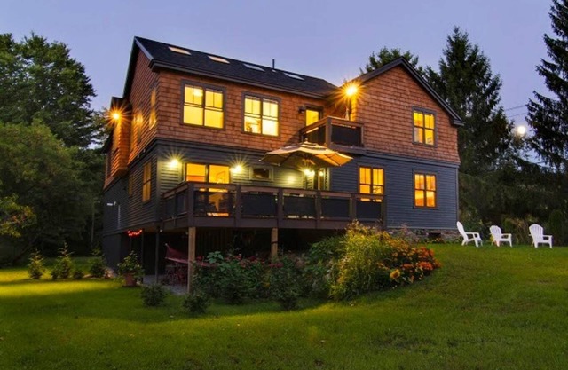Just a min from Downtown Stockbridge on 11 Acres