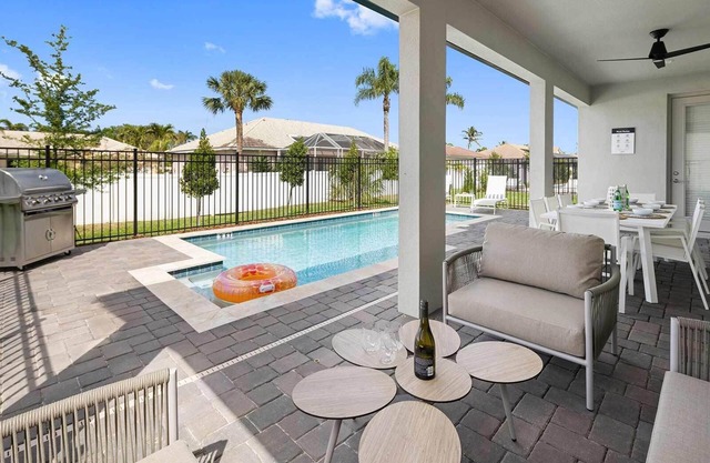 Just Beachy | New! 5BR Beach House with Under-the-Sea Theme Room + More