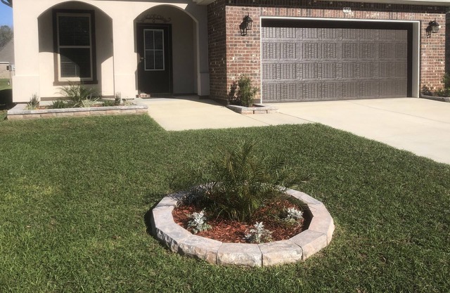 Just what you're looking for! Near OWA/ sportsplex/beach. Book now and enjoy!
