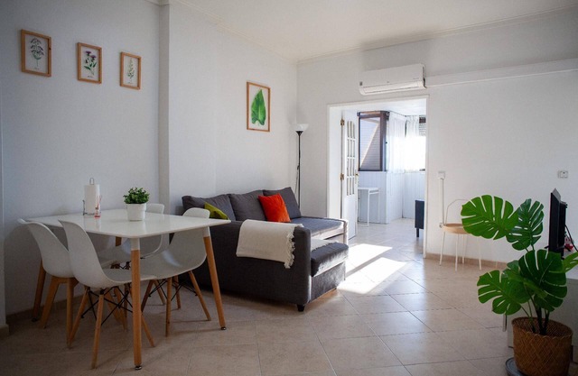 Just4u Apartment 2 With AC Near Lisbon and Beach